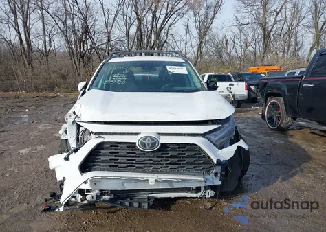 2025 Toyota Rav4 Xle z USA, uszkodzony, nr VIN 2T3P1RFV0SW538182